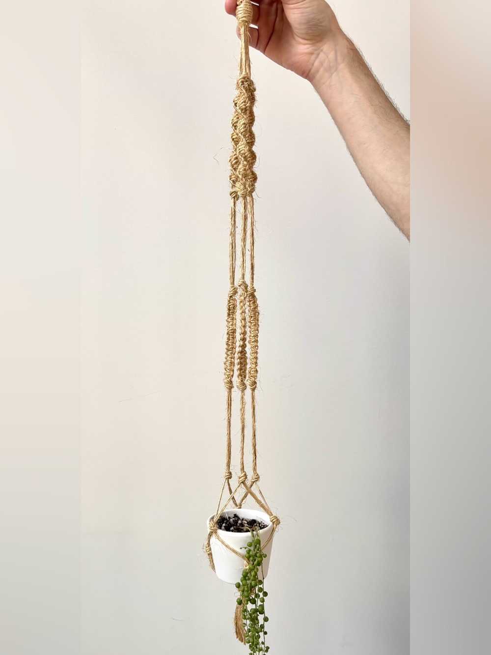 Jute macrame plant hanger